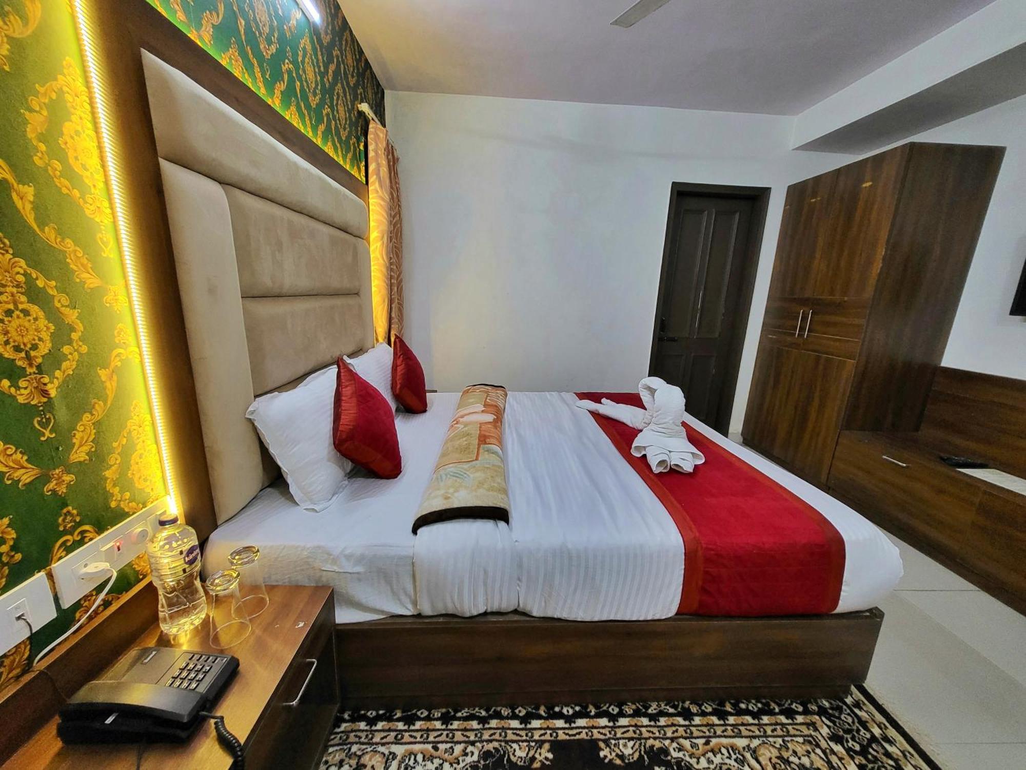 Bay Leaf By Live Inn Shimla Exterior photo