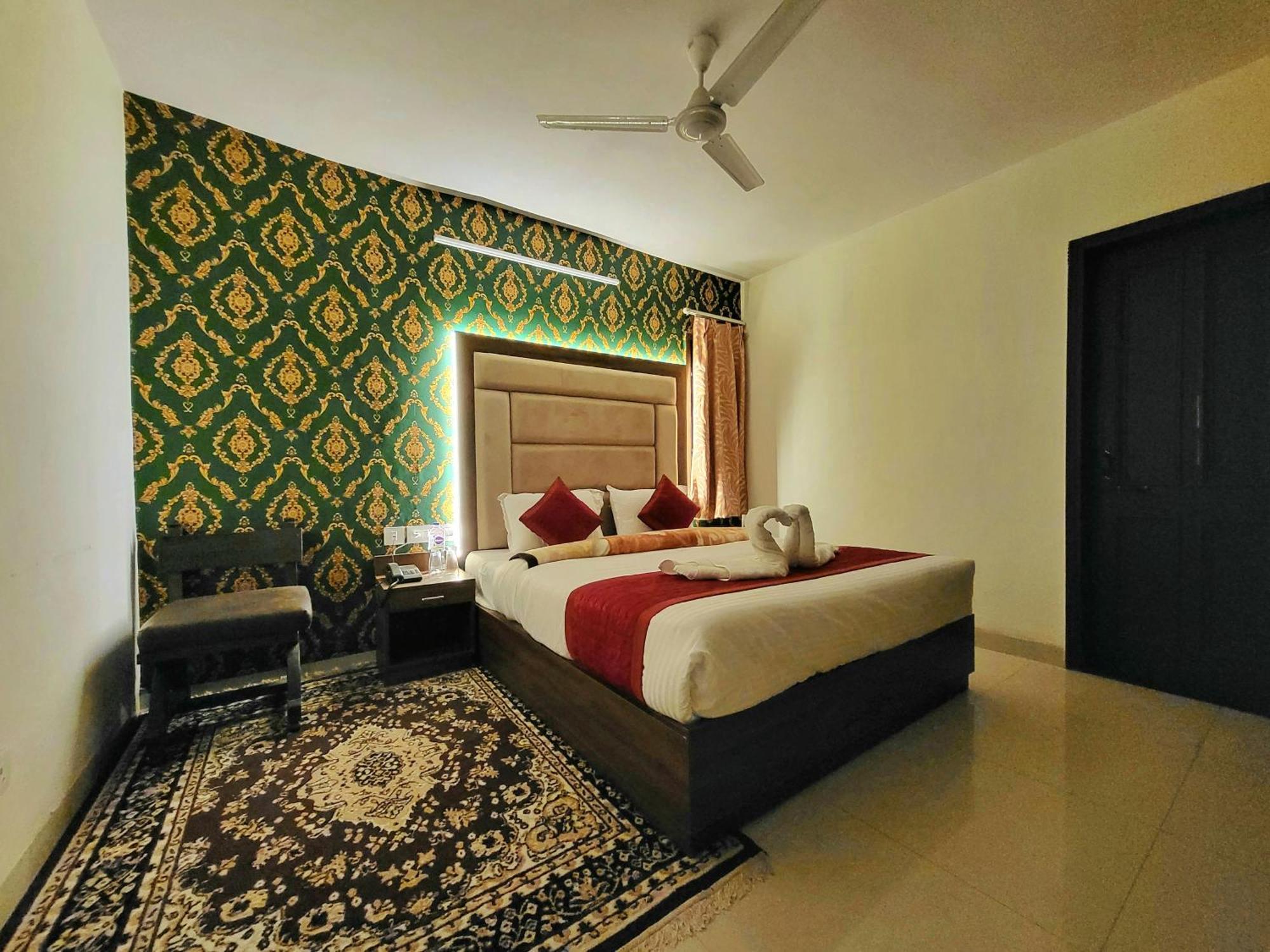 Bay Leaf By Live Inn Shimla Exterior photo